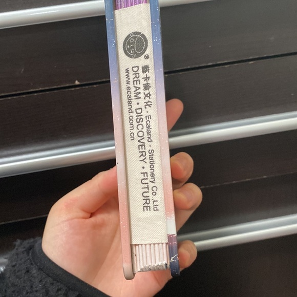 Notebook - Picture 5 of 6